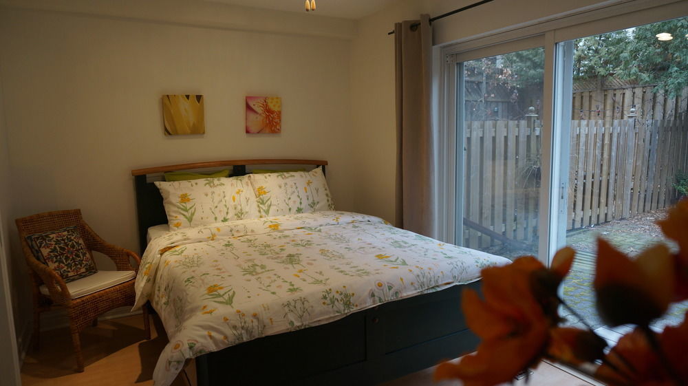 Margie Townhome Suites Toronto Exterior photo